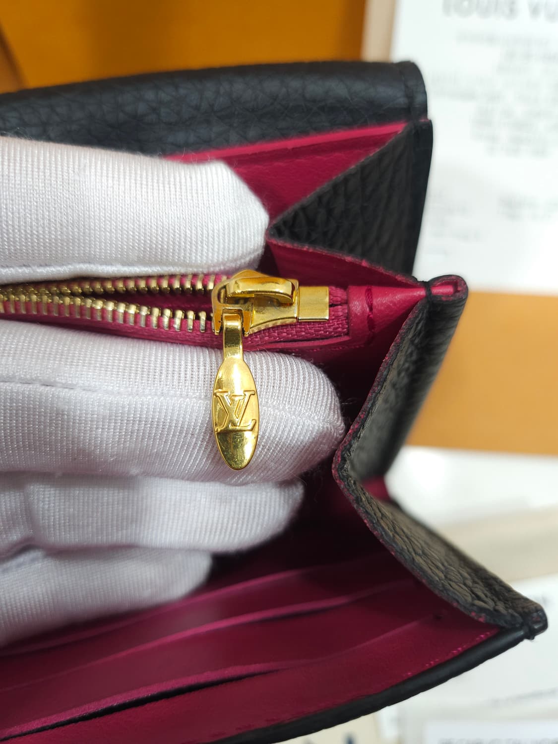 루이비통 카퓌신 월릿 장지갑 상품이미지8