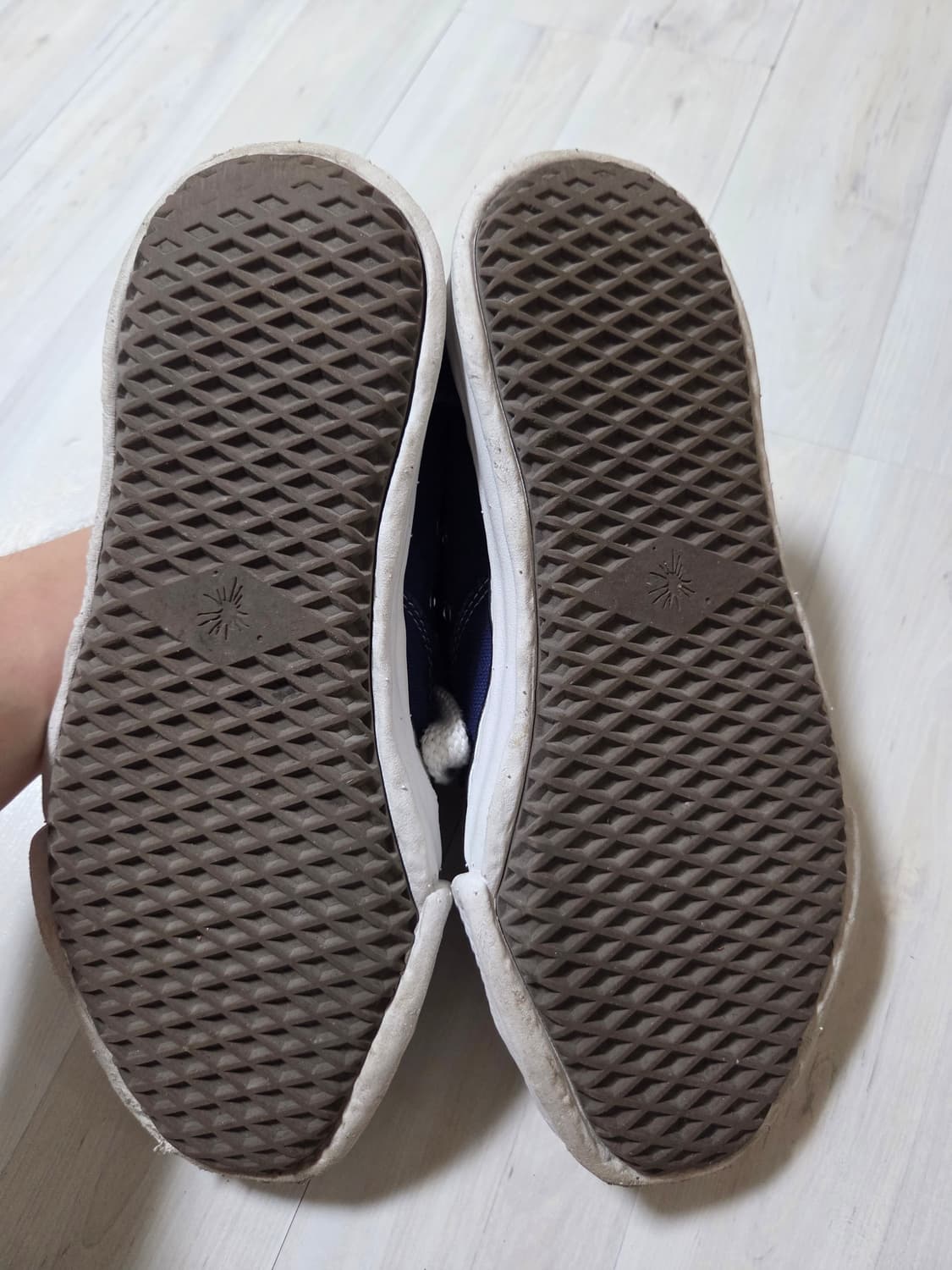 메종 미하라 야스히로 x 나이젤 카본 로우 컷 스니커즈 네이비 41 상품이미지8