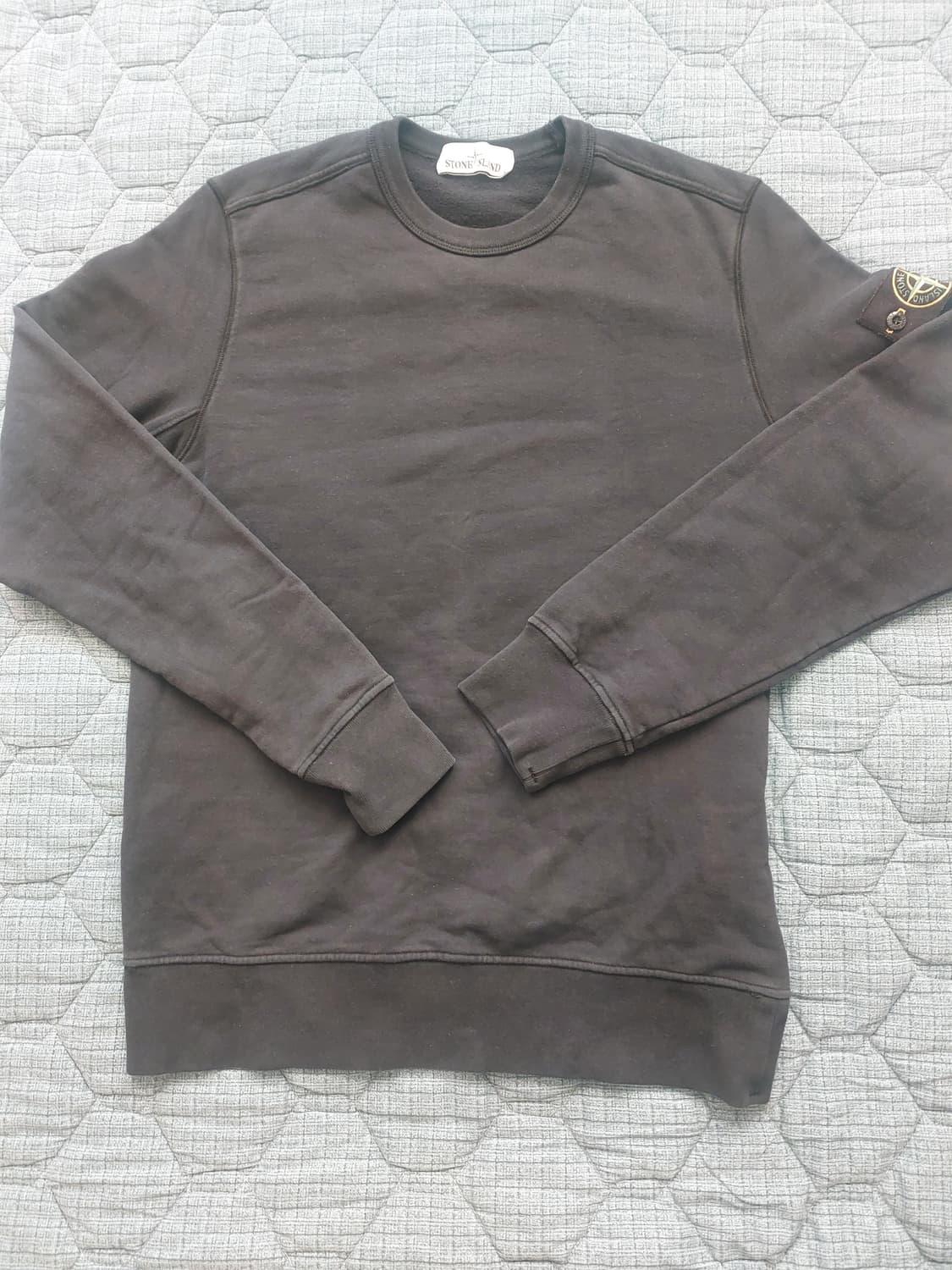 (택포)스톤아일랜드 기모 블랙 맨투맨 95사이즈 상품이미지1