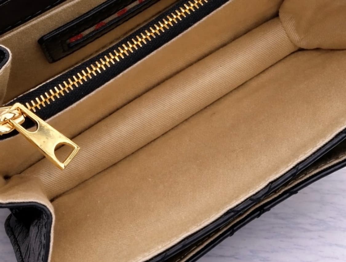 [S급] 마르니 스티치 트렁크백 미니 판매합니다!!! 상품이미지3