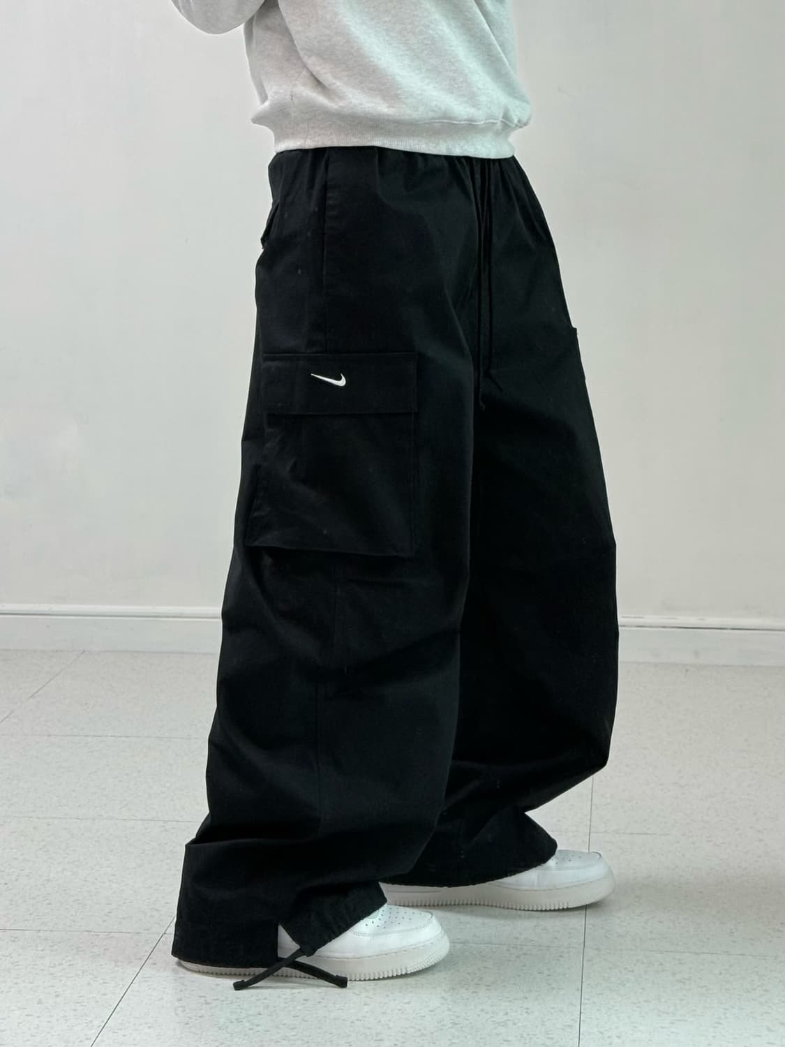 나이키 블랙 카고팬츠 상품이미지2