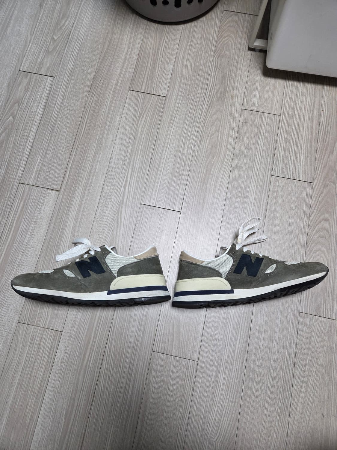 뉴발란스 990 V1 올리브 280 팝니다! 상품이미지3