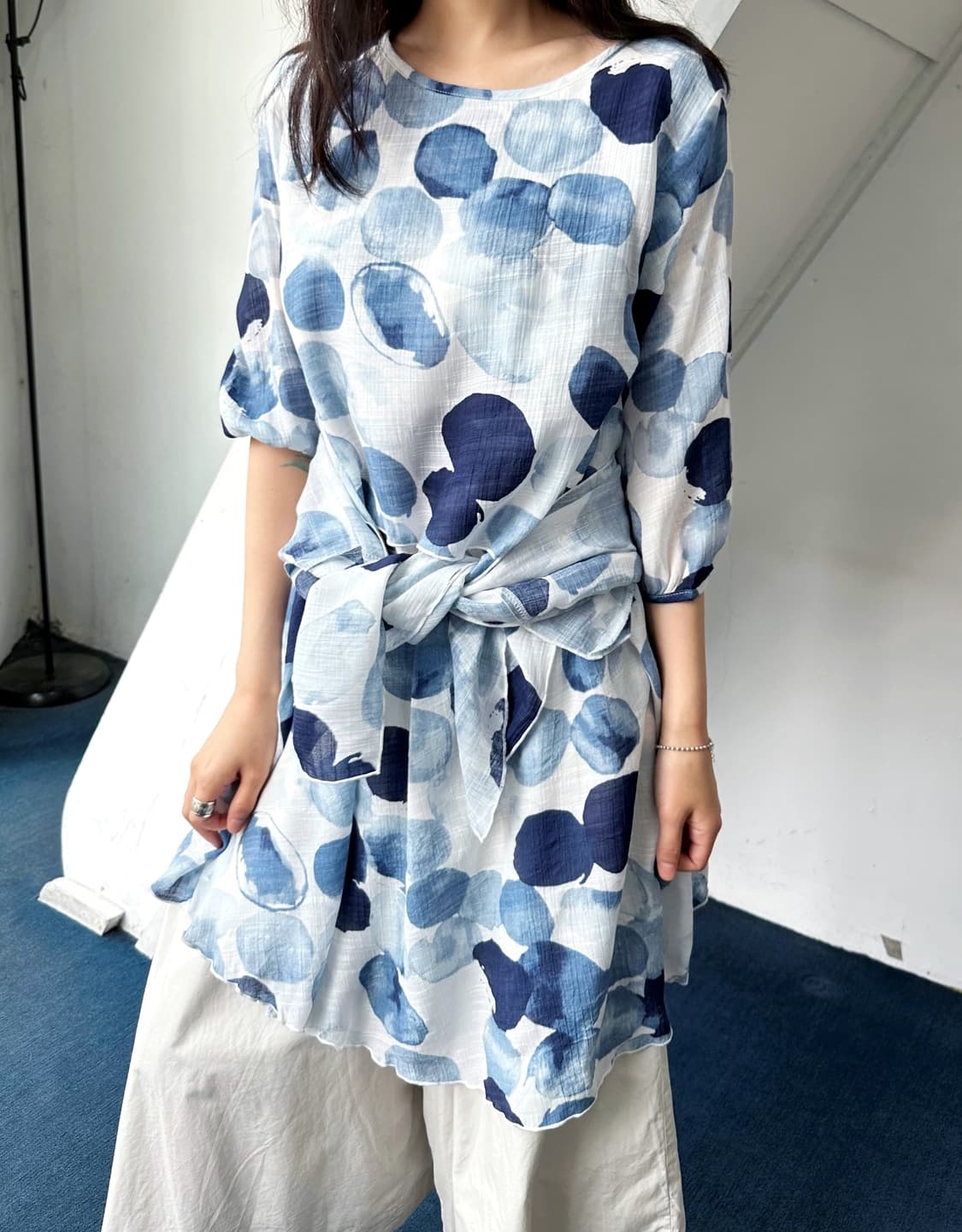 Rayon blend sheer design panel onepiece  상품이미지10