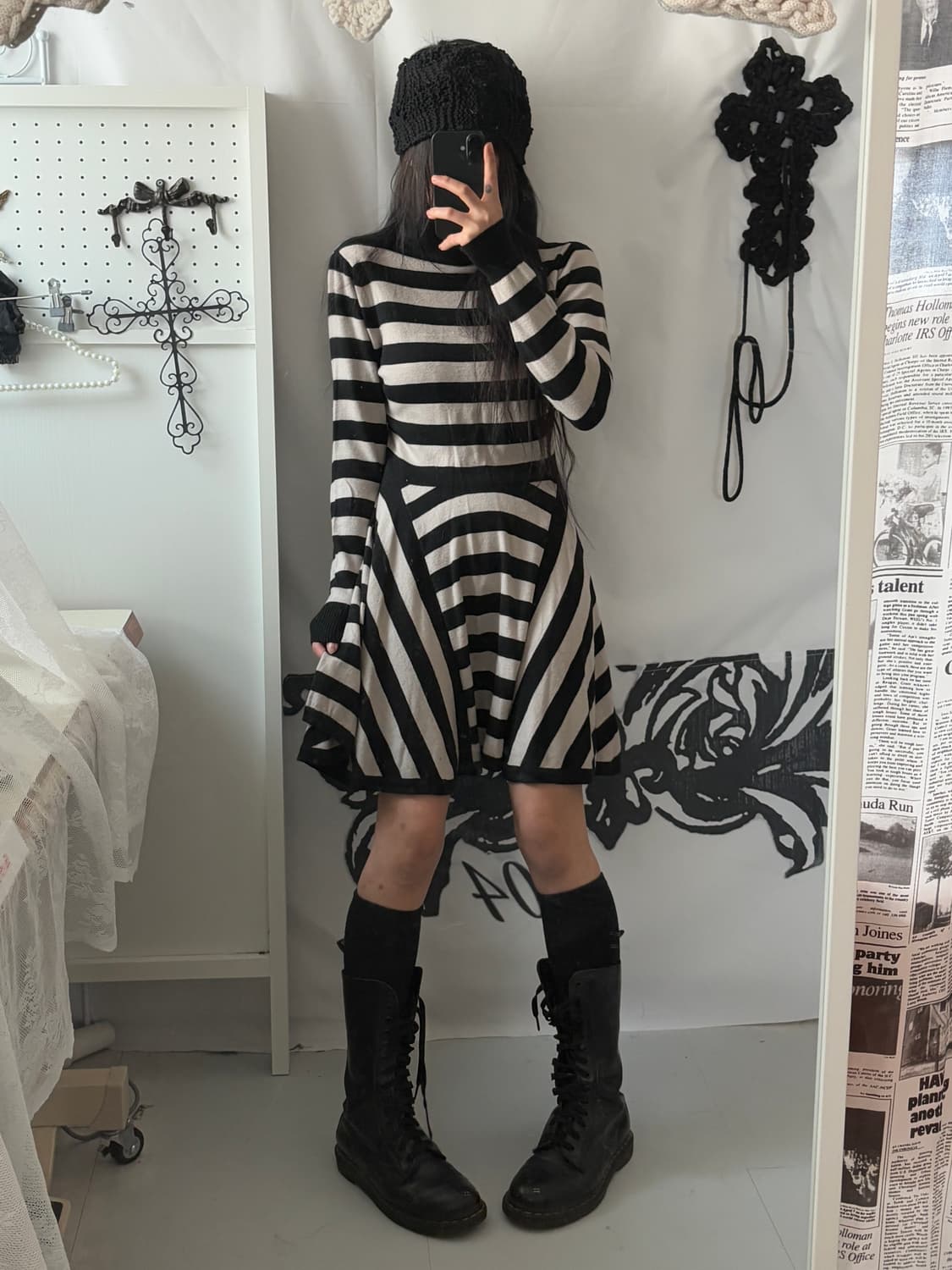 • striped turtleneck flared knit dress 상품이미지4