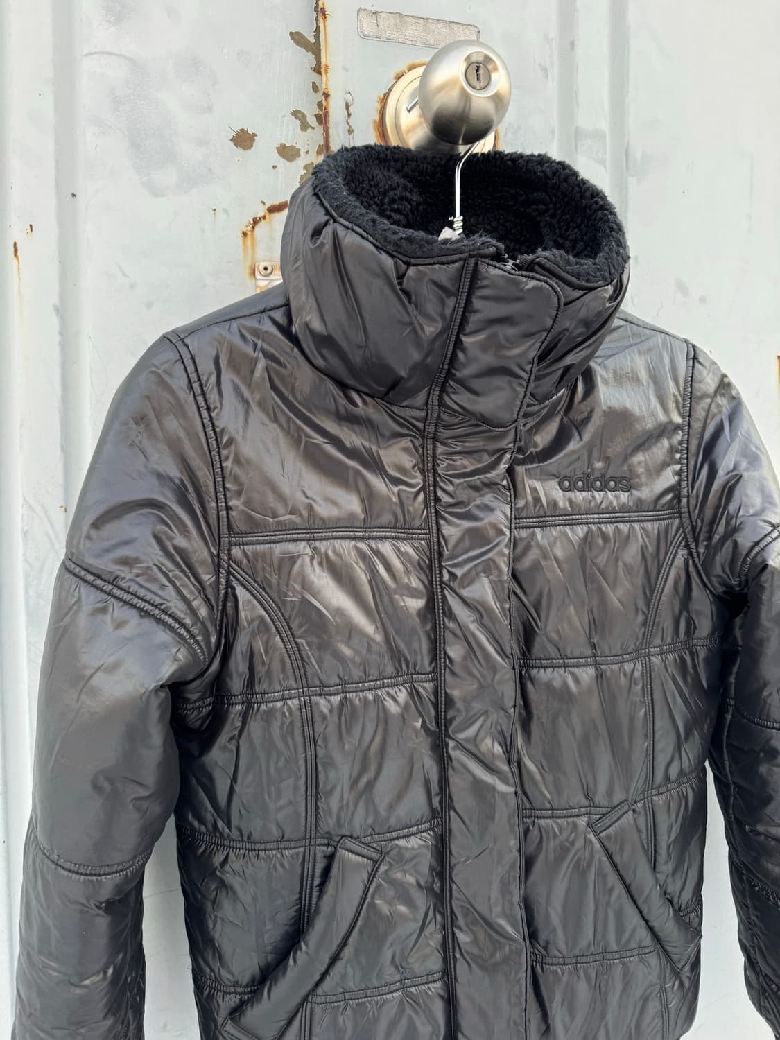 Adidas puffer jacket 상품이미지2