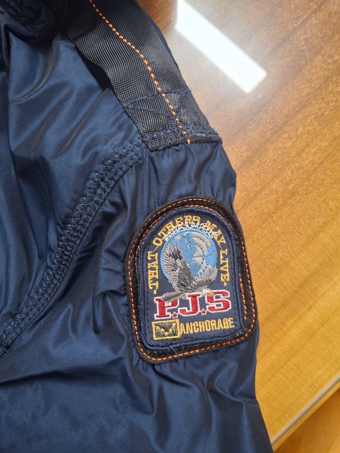 파라점퍼스 바람막이 L사이즈 판매합니다! 상품이미지3