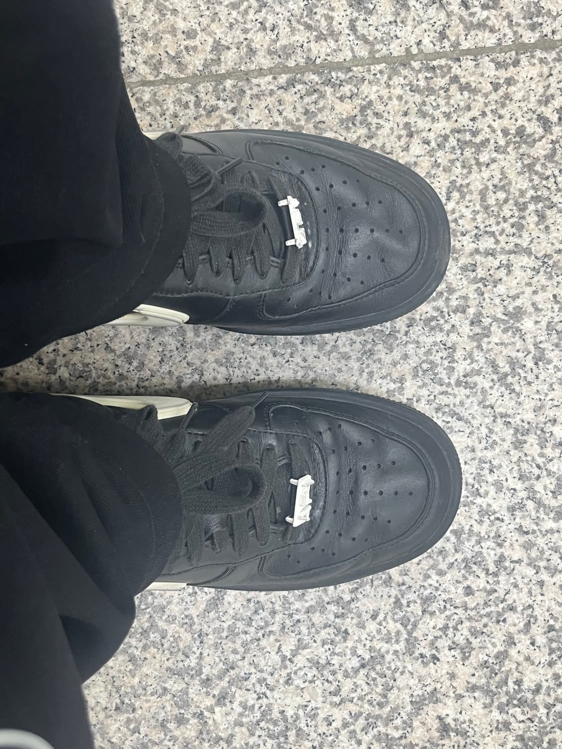 나이키 앰부쉬 에어포스 블랙 265 상품이미지2