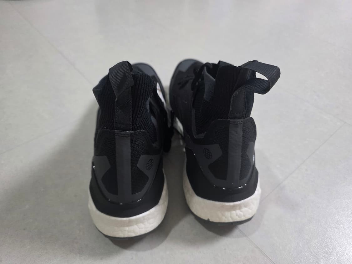 [새상품] 아디다스 테렉스 프리하이커2 블랙 등산화 290 상품이미지4