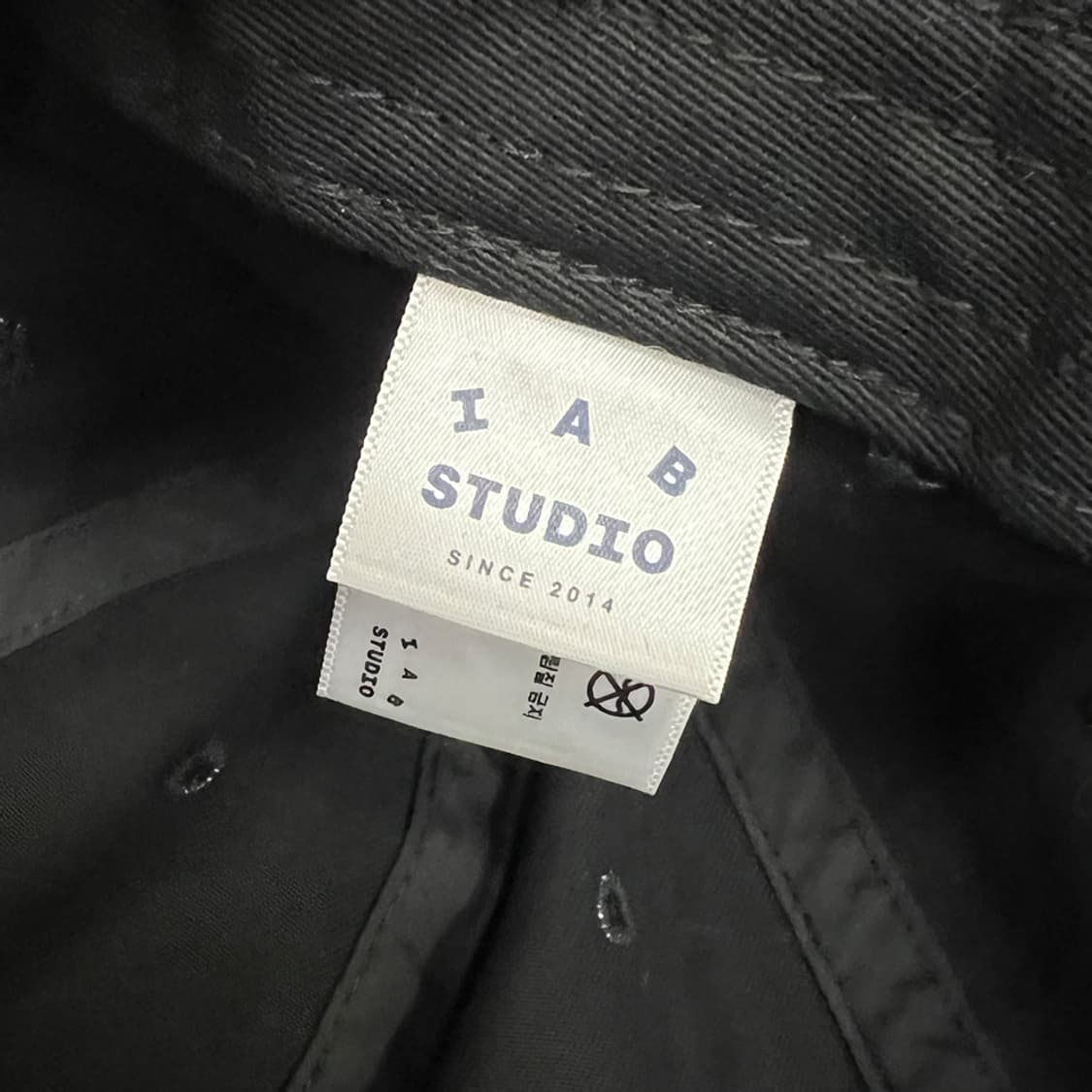 아이앱 스튜디오 사이드 로고 볼캡 모자 상품이미지4