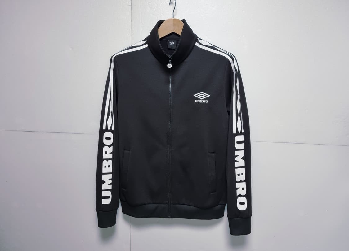 남성M 엄브로 빅 레터링 기모 트랙탑 져지 집업 저지 트레이닝복 축구복 상품이미지1