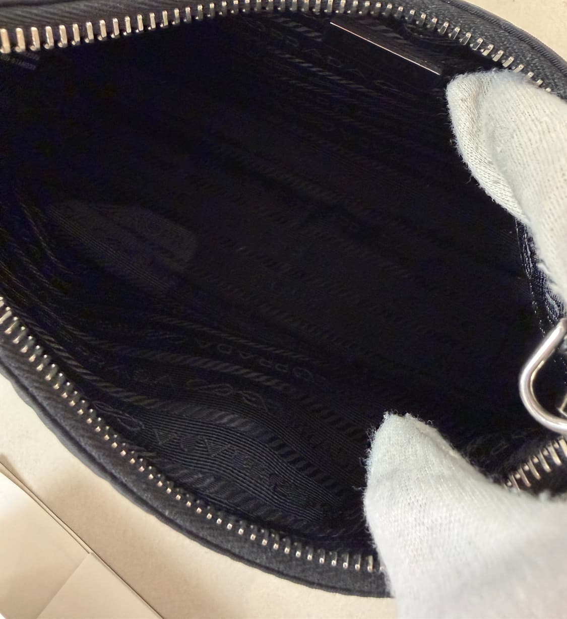 정품 프라다 리에디션 호보백  상품이미지8