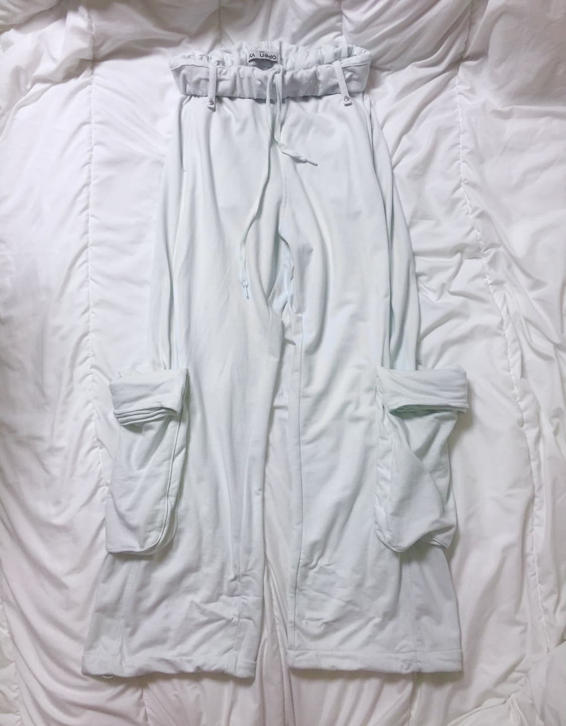 오픈와이와이 롤 웨이스트 스웻 카고 팬츠 민티화이트 상품이미지1