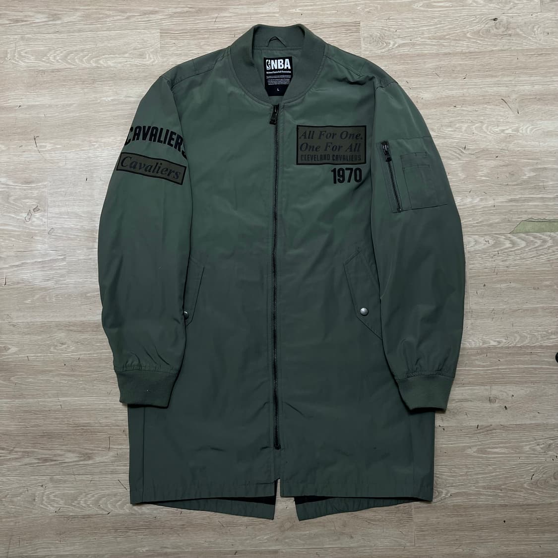 NBA 클리브랜드 캐벌리어스 와펜 MA-1 항공점퍼 [카키] L/100 상품이미지1