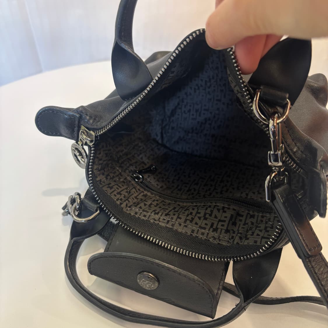 정품 롱샴 르플리아쥬 레더 미니백     상품이미지8