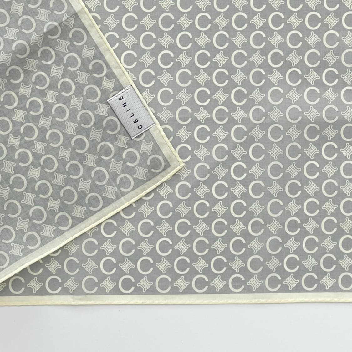 (새상품) celine / 셀린느 쁘띠스카프 손수건 상품이미지4