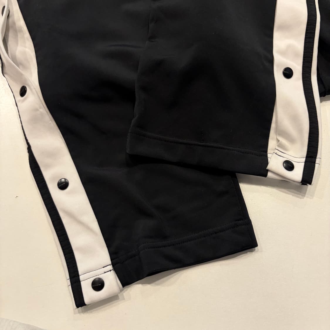 [L] 아디다스 락업 삼선 트랙 팬츠 블랙 D854 상품이미지7