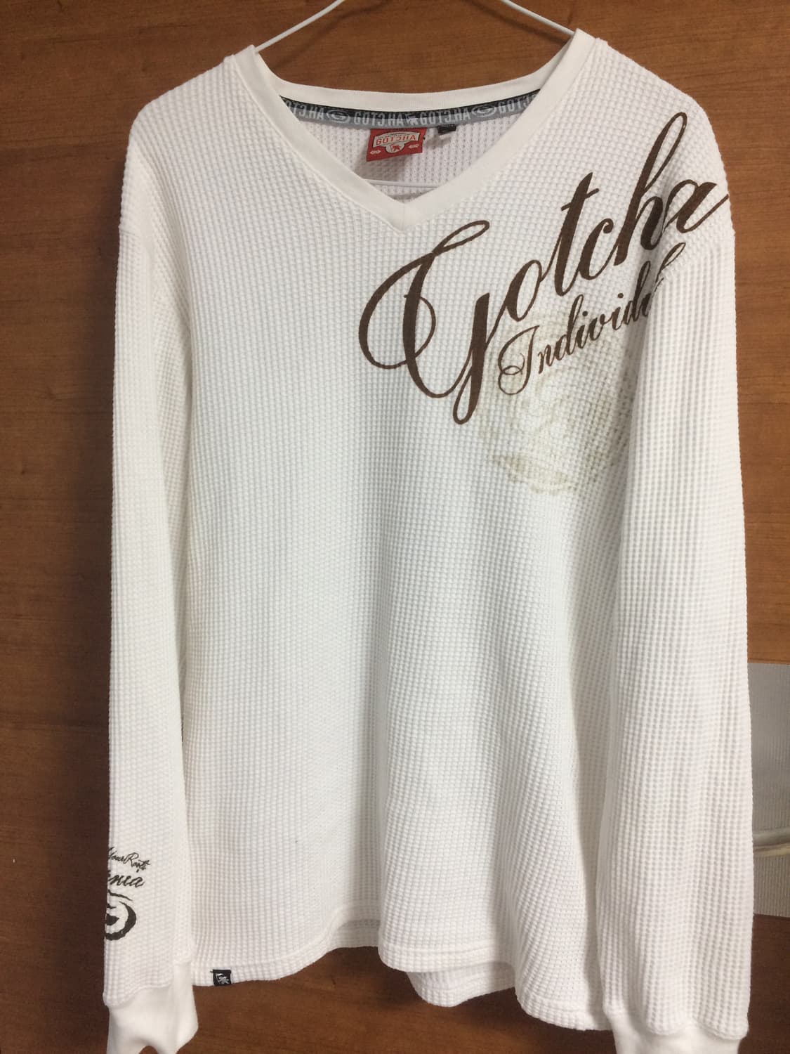 Gotcha 브이넥 와플 롱슬리브 상품이미지1