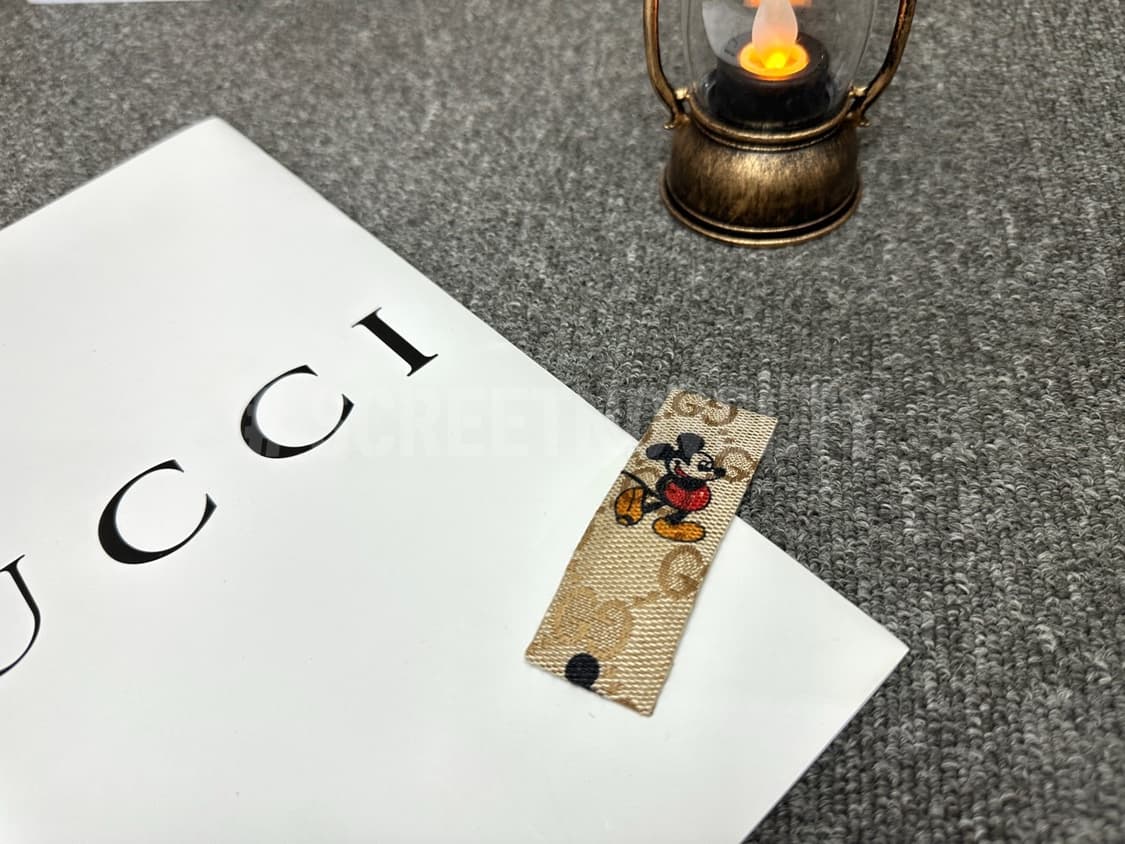 구찌 미키 헤어핀 화이트 (1ps) 상품이미지3