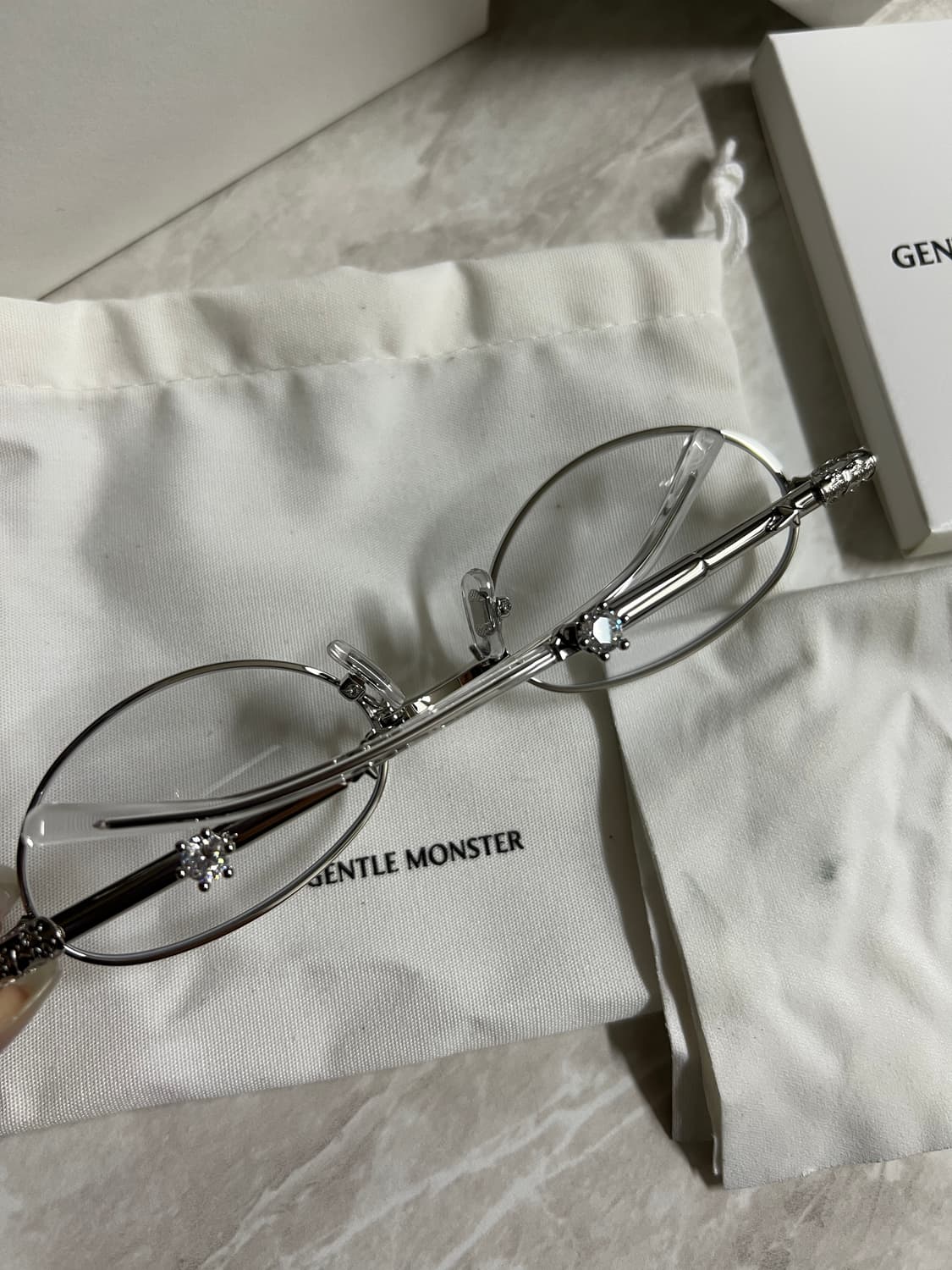 젠틀몬스터 피코 02 실버 클리어  상품이미지2