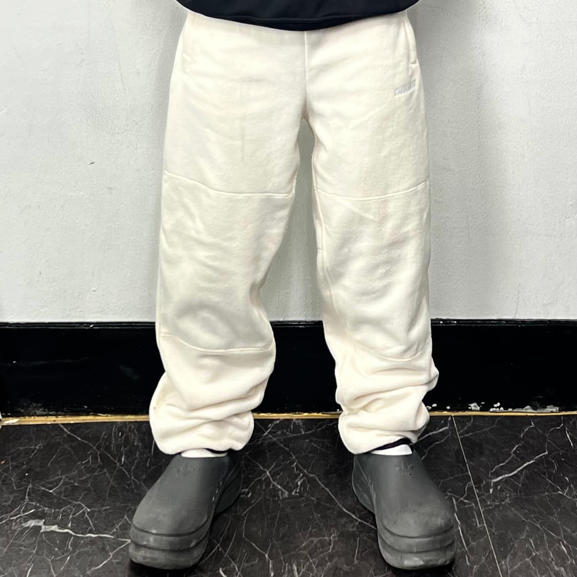 칼하트 WIP 플리스 트랙팬츠 화이트 상품이미지2