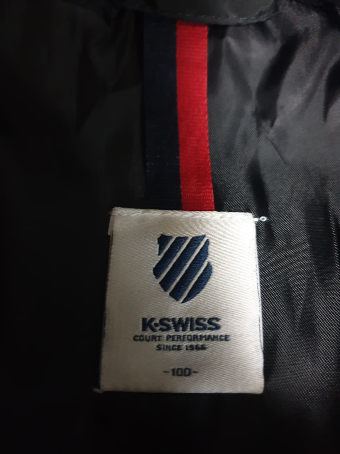 케이스위스 슬림핏 라쿤퍼 구스다운 패딩 블랙 (100) 상품이미지4