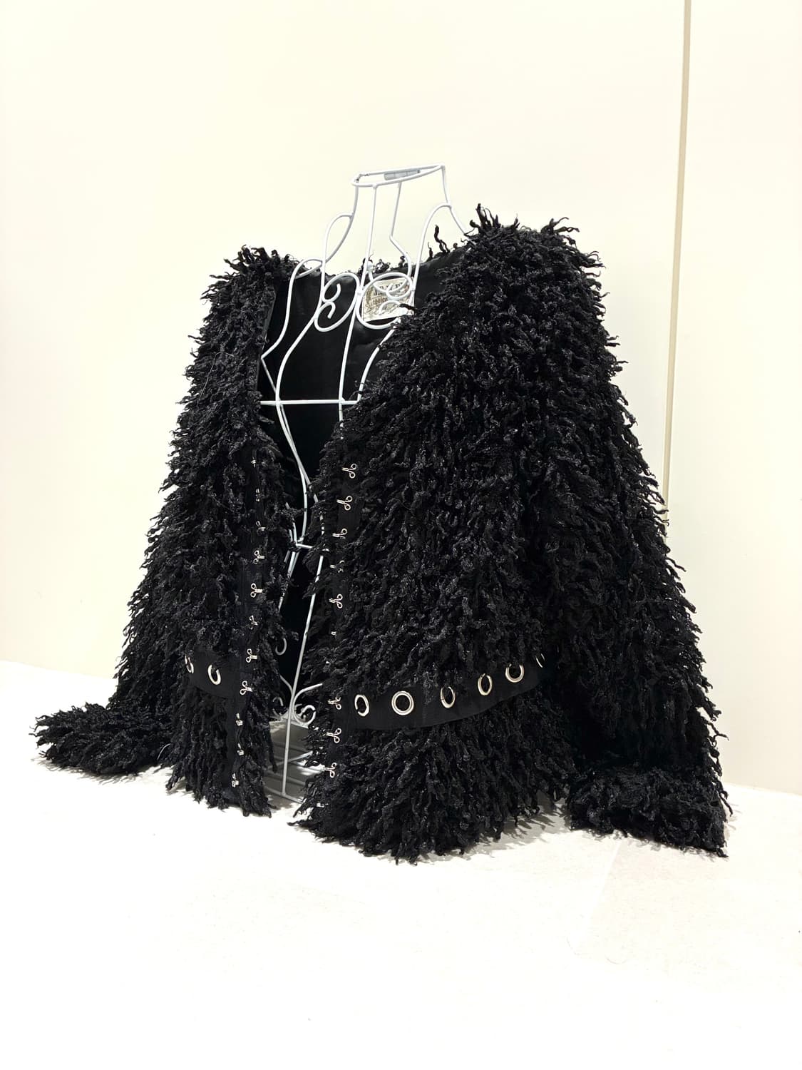 아일렛 블랙퍼 가디건 상품이미지3