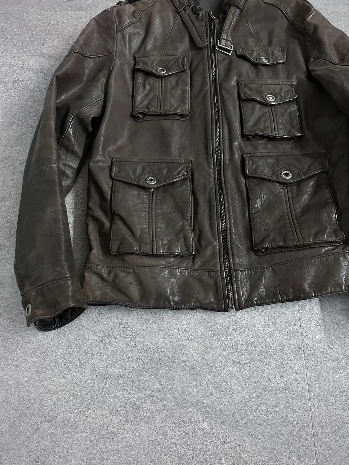 카프 스킨 멀티 포켓 레더 자켓 상품이미지5