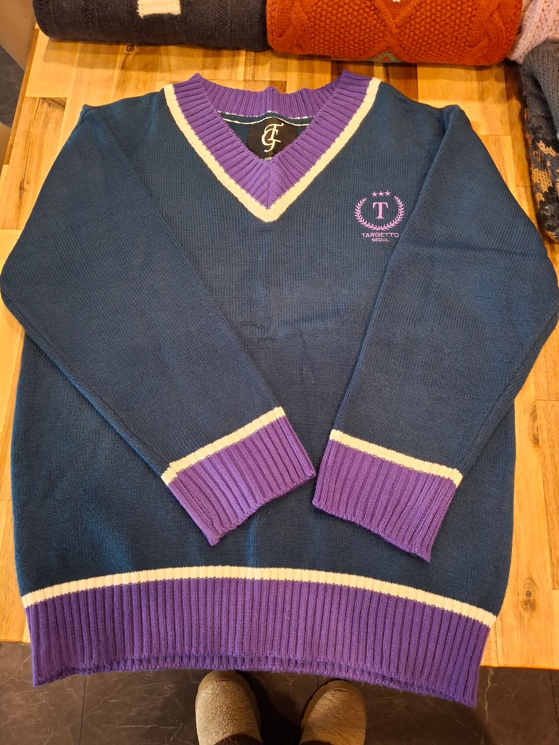 (마지막특가) 타게토 배색 니트 상품이미지1