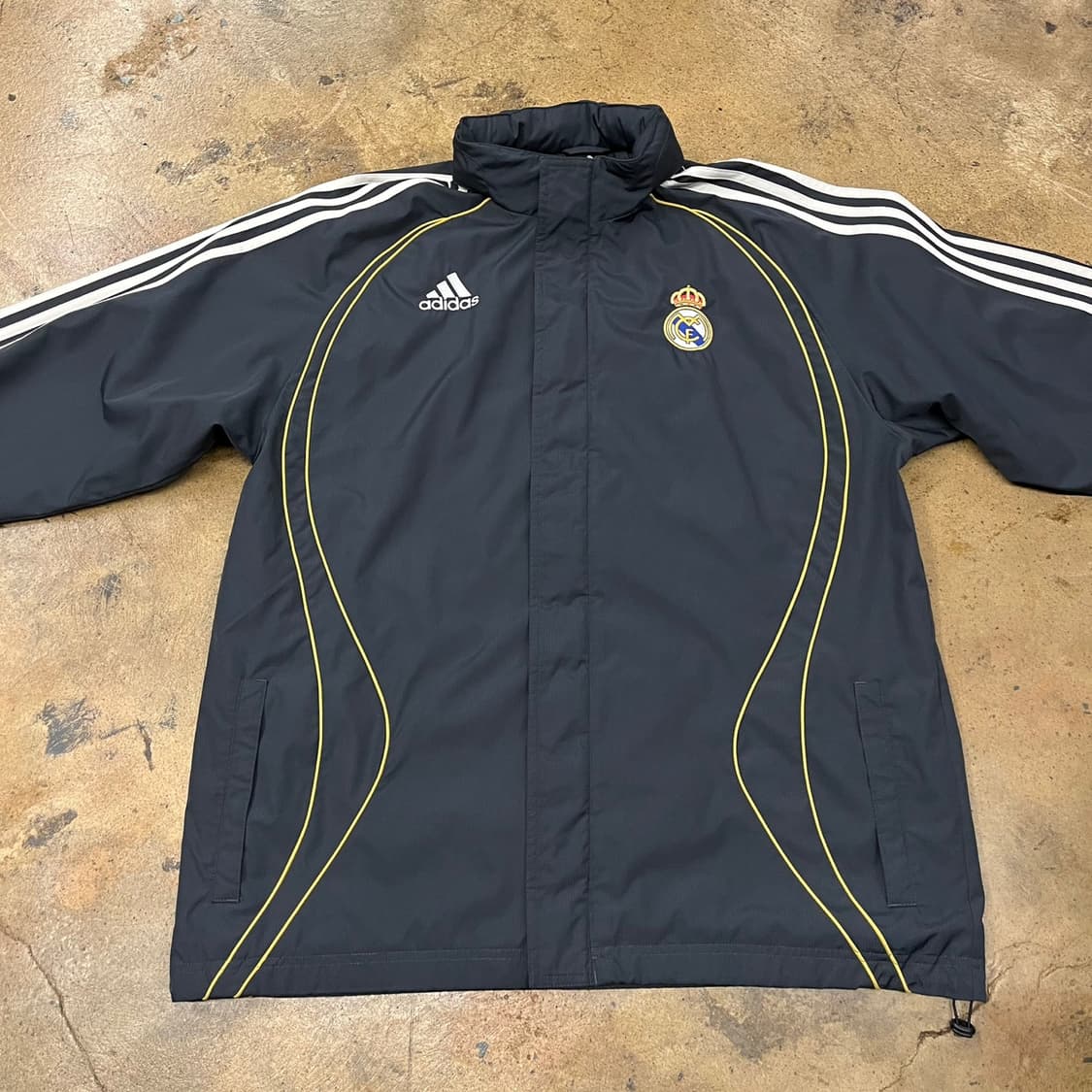 [정품/105] 아디다스 레알마드리드 바람막이 블랙 b16 상품이미지3