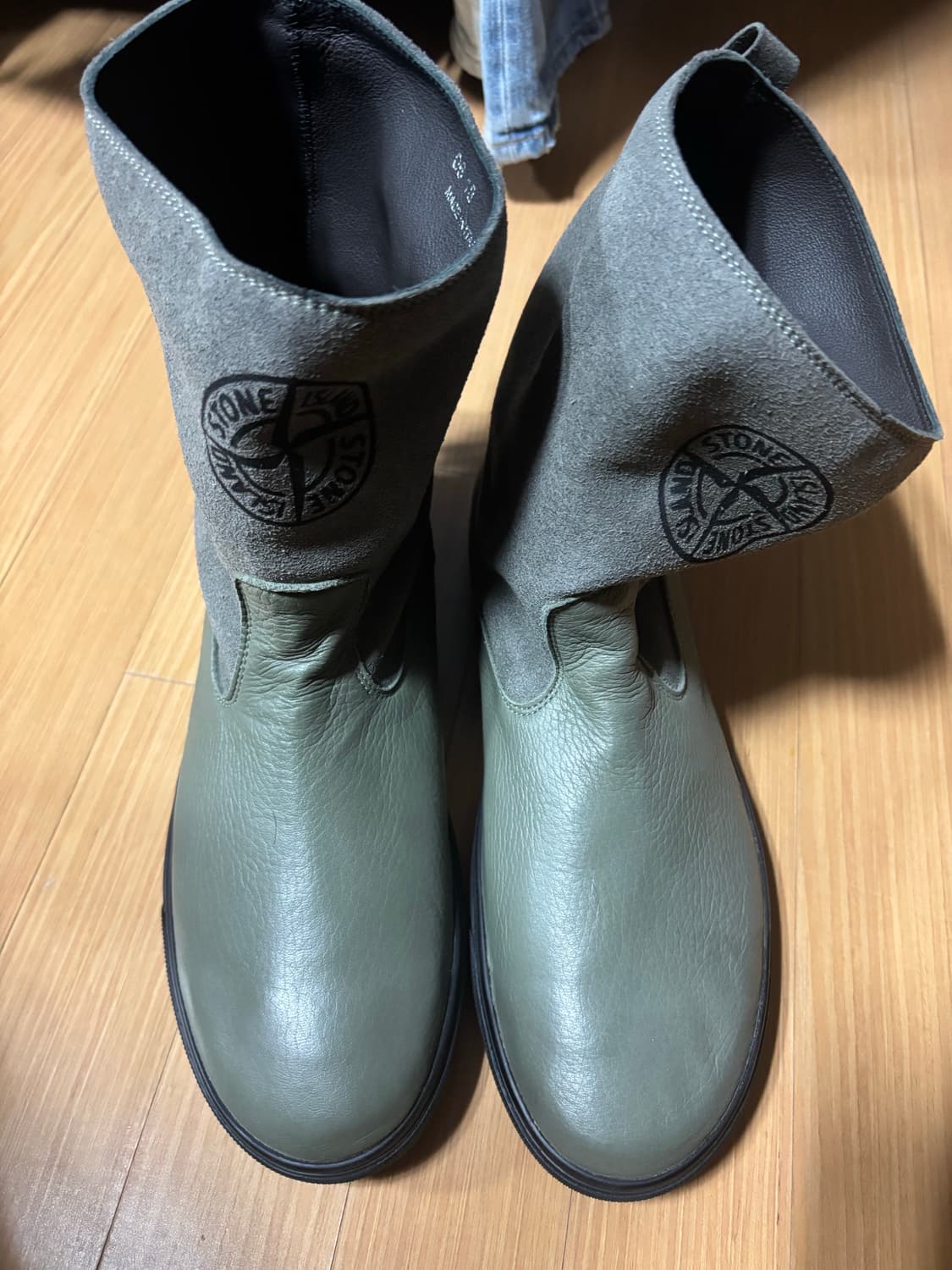 스톤아일랜드 로고 부츠 상품이미지1