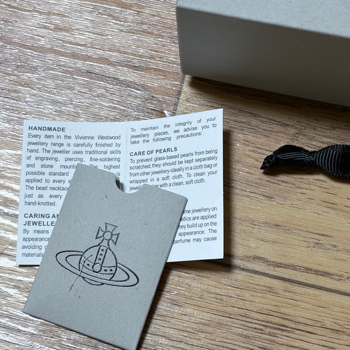 비비안웨스트우드 옥타비아 리본 오알비 목걸이 바이올렛  상품이미지7