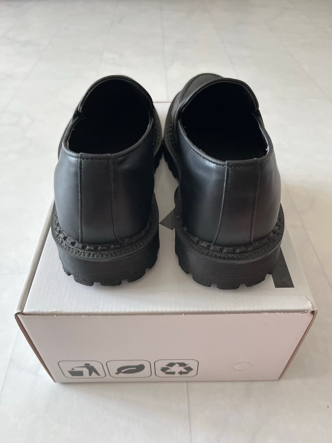 베네치아 페니 로퍼 모노블랙 상품이미지5