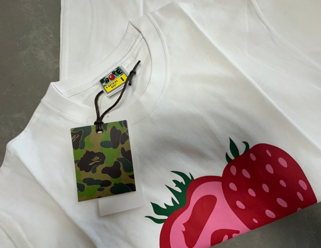 베이프 스트로베리 반팔 화이트 상품이미지5