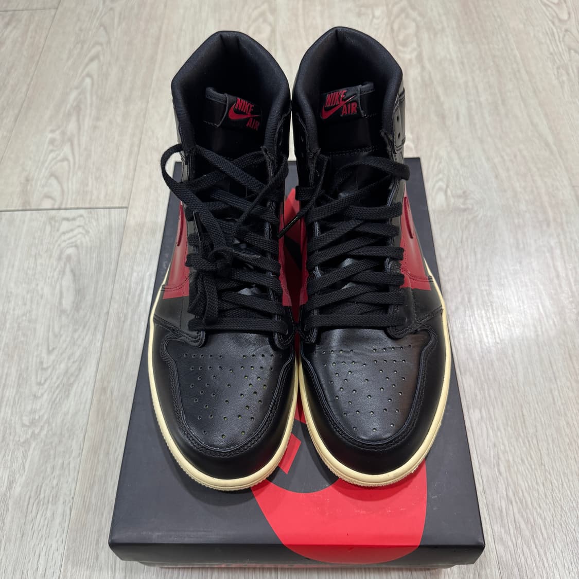 나이키 에어 조던 1 레트로 하이 OG 디파이언트 쿠튀르 290cm 상품이미지3