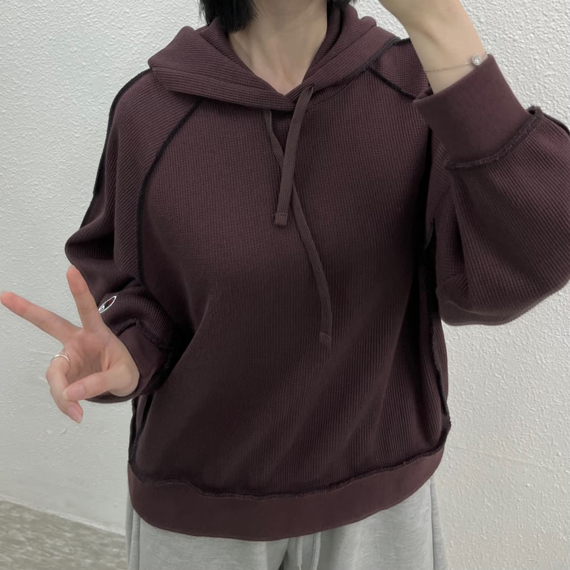 챔피온 절개라인 버건디 후드 M 상품이미지5