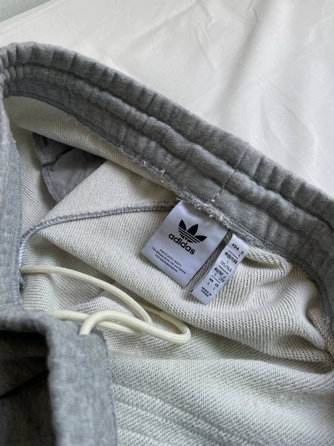 아디다스 스케이트보딩 SST 트랙 팬츠 L  상품이미지3