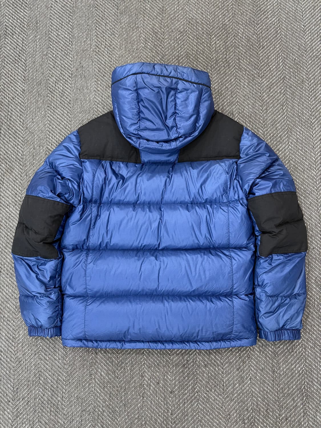 아디다스 구스 800 패딩 상품이미지8