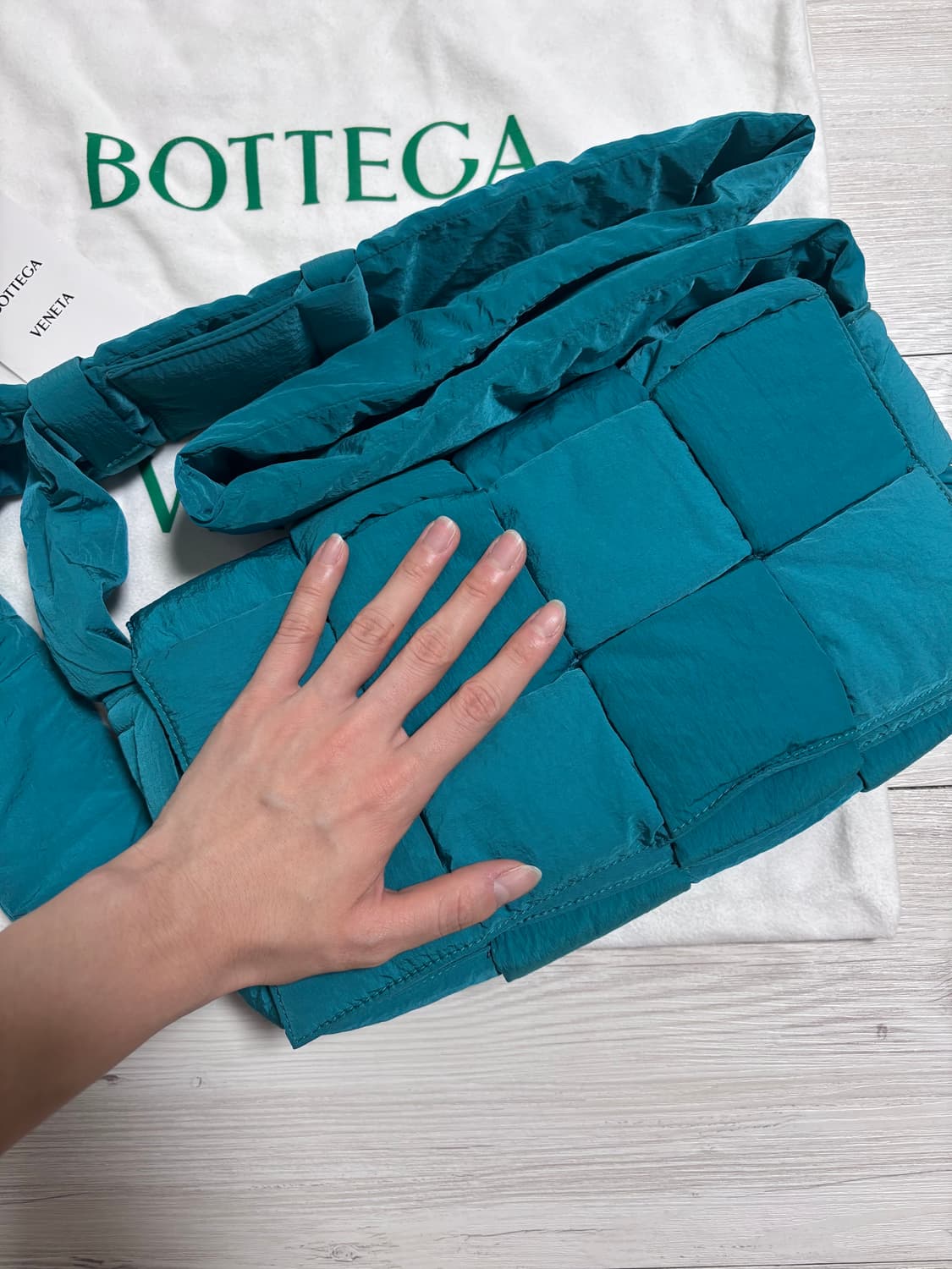 [정품] 보테가베네타 패딩 테크 카세트백 블래스터 상품이미지10