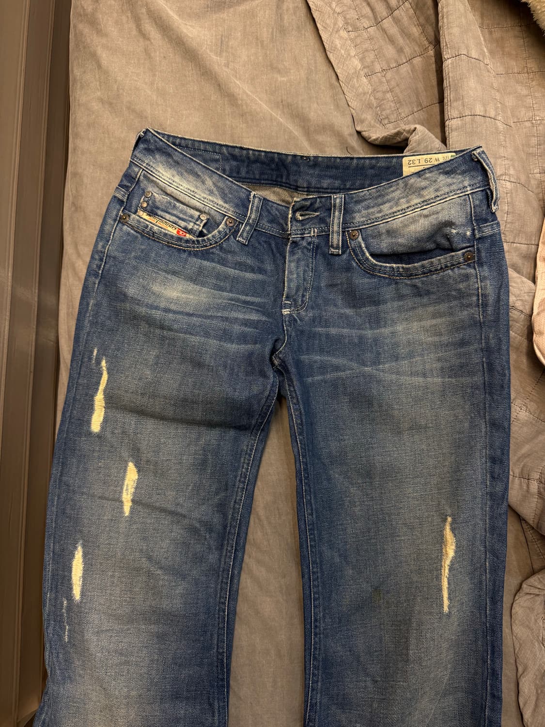 디젤 디스로이트 스트레이트 진 상품이미지1