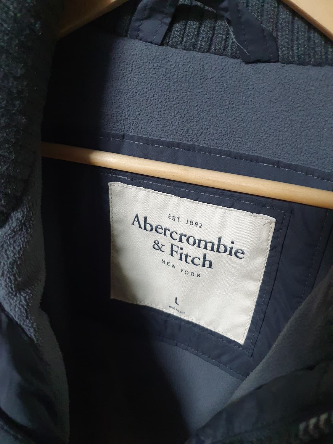 아베크롬비 패딩 조끼 L 상품이미지4