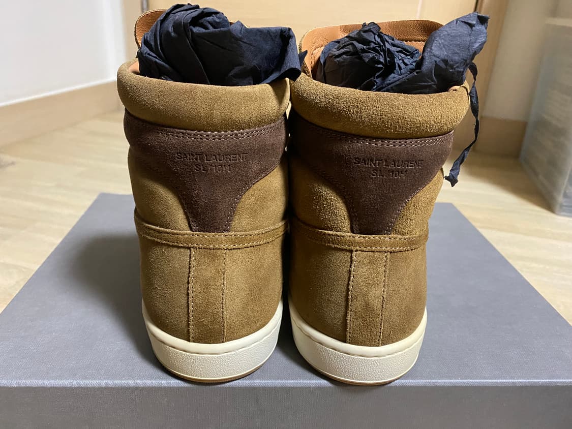 생로랑 스웨이드 하이탑 스니커즈 상품이미지3