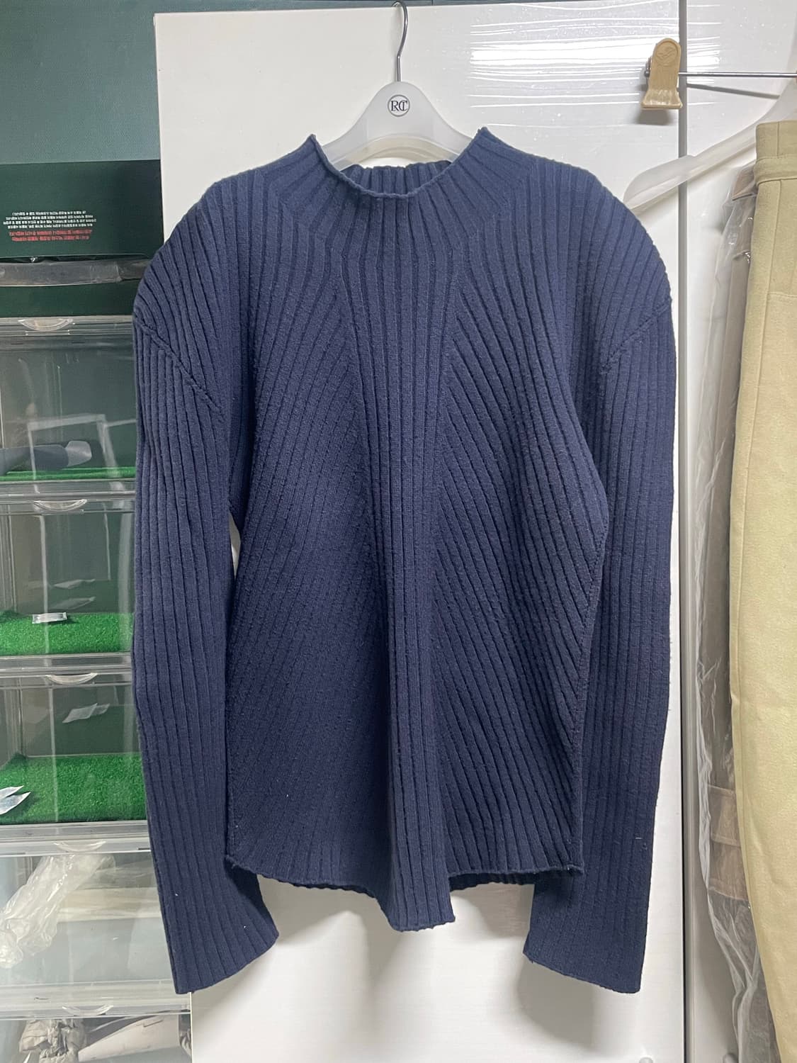 11/27까지 구매시 3천원 에눌 가능)로우클래식 컷아웃 니트 스웨터 상품이미지1