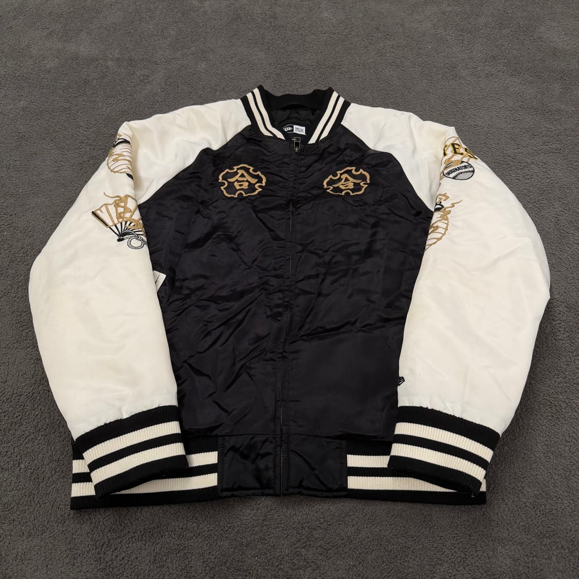 [정품/L] 뉴에라X하이브리드 빈티지 잉크 자수 스카쟌 자켓 상품이미지2