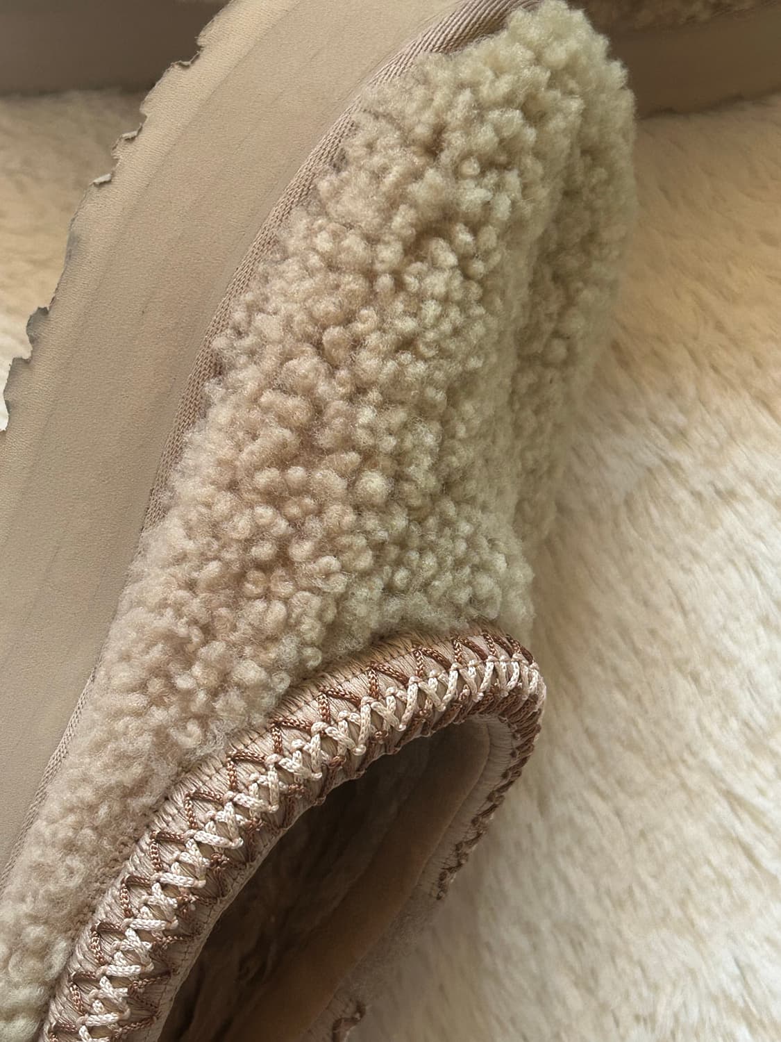 [230] 어그 맥시 컬리 타즈 샌드 상품이미지4