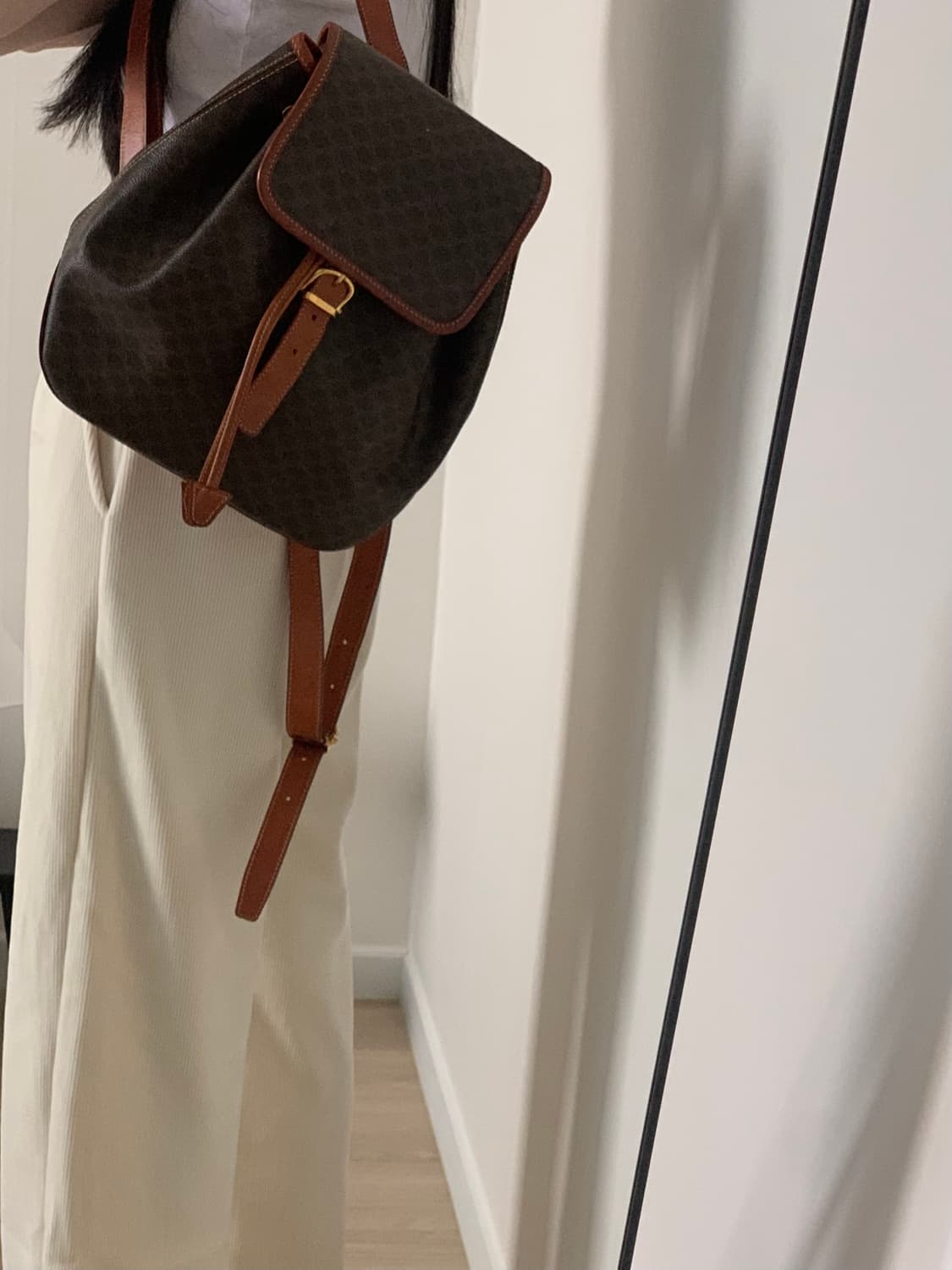 셀린느 마카담 백팩 상품이미지3