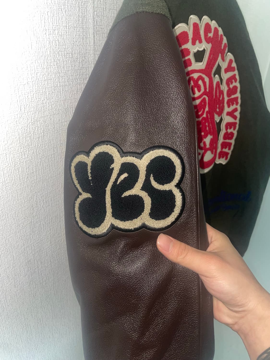 예스아이씨 Mobile Varsity Jacket Olive  상품이미지4