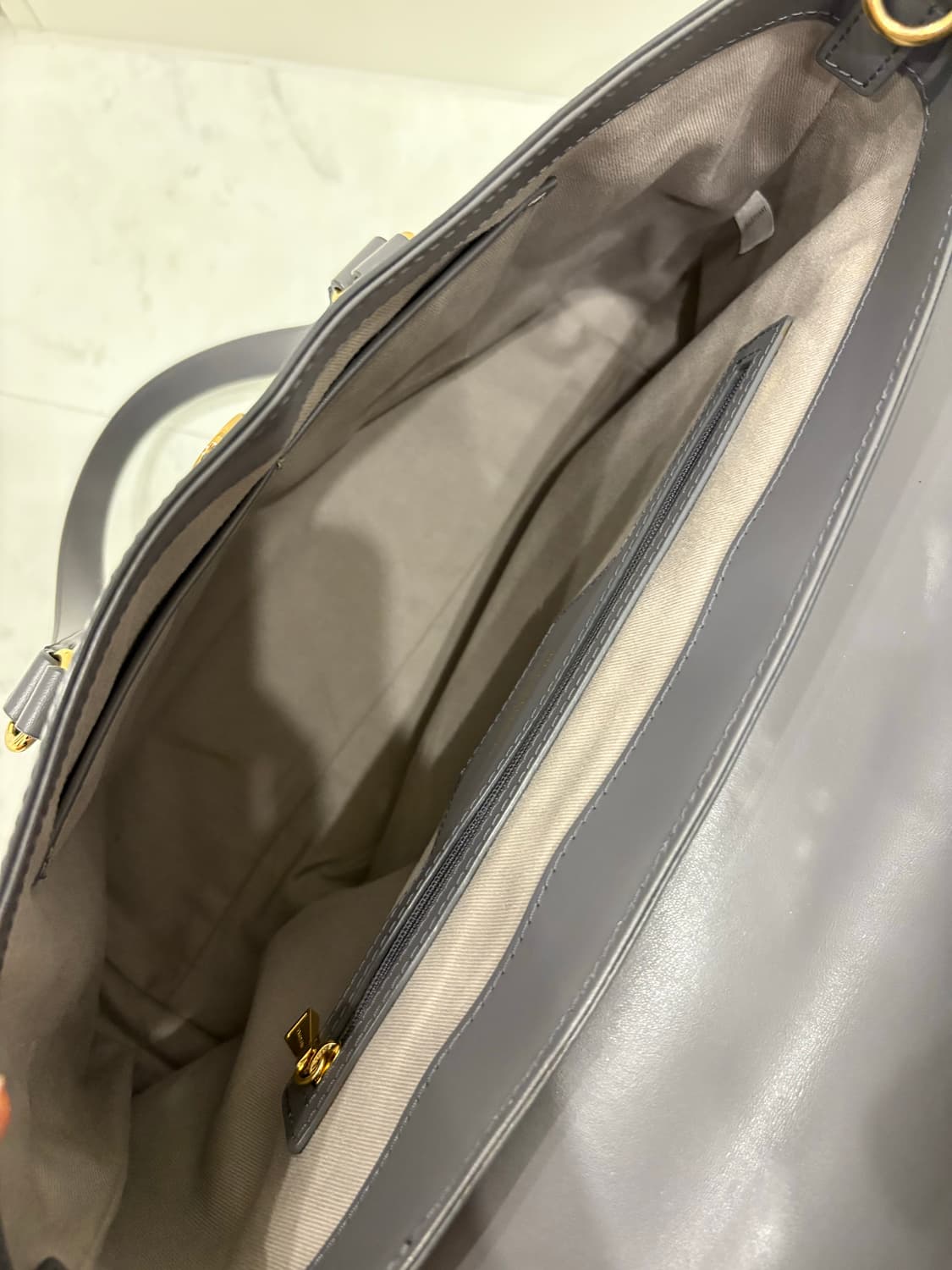 질스튜어트 그레이사첼토트백 상품이미지5