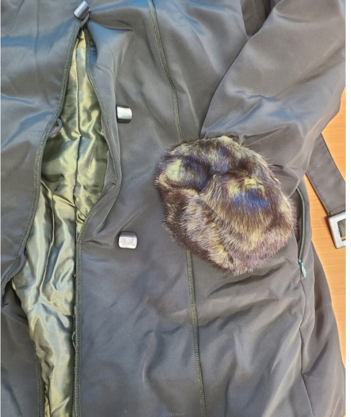 이탈리아 수입 VISCONP(정품)럭셔리한 아름다윰 롱패딩 천연밍크배색  상품이미지3