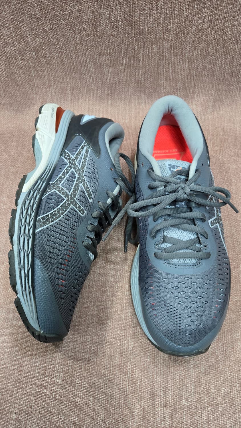 아식스 240mm-  우먼스 젤-카야노25 그레이스니커즈 상품이미지1