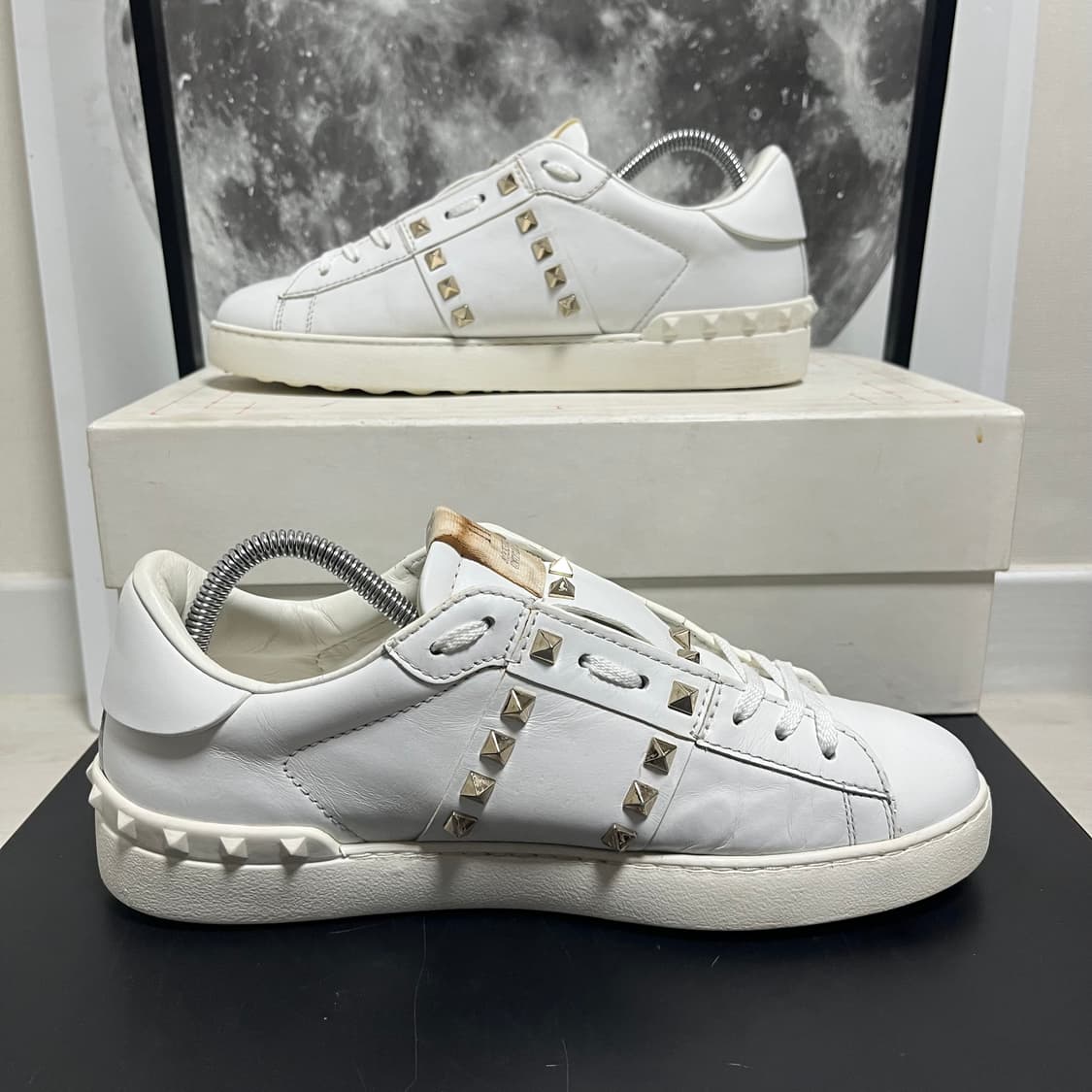 정품 41) 발렌티노 락스터드 스니커즈 265~270 상품이미지2